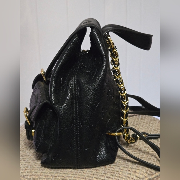 Vegan Mini Backpack - Picture 3 of 10